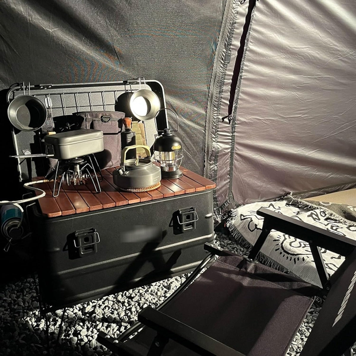 Camping box - Waterproof outdoor metal storage box, 47 liters, portable RV box, equipped with a wooden table and a set of 3 storage bags, large capacity storage box