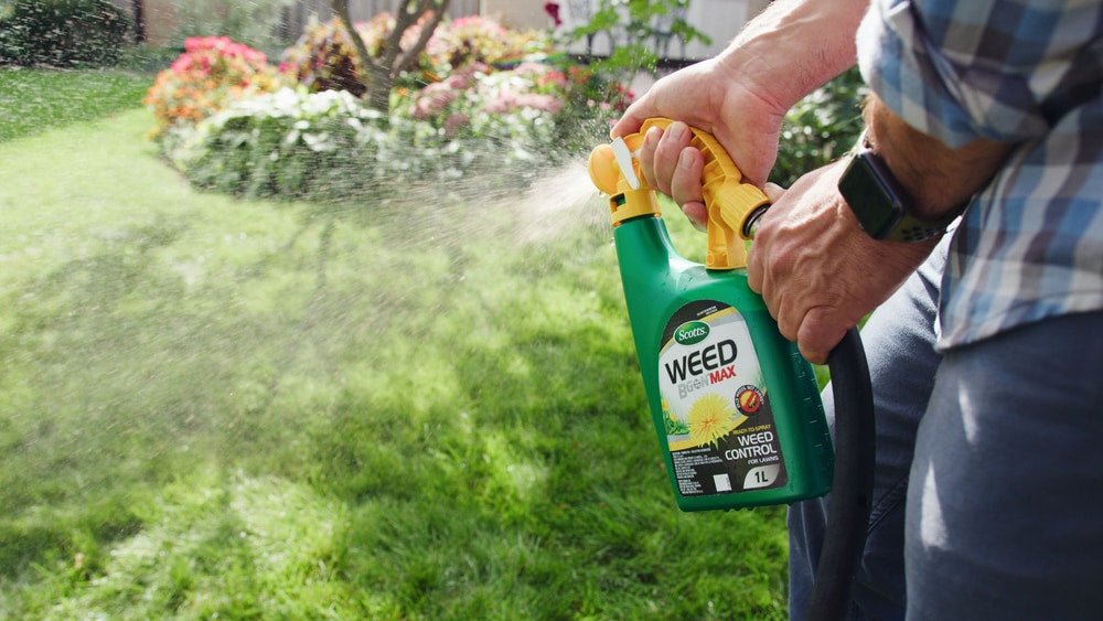 Scotts Weed B Gon MAX Ready-to-Spray Weed Control/Killer Concentrate, Herbicide for Lawns, 1-L
