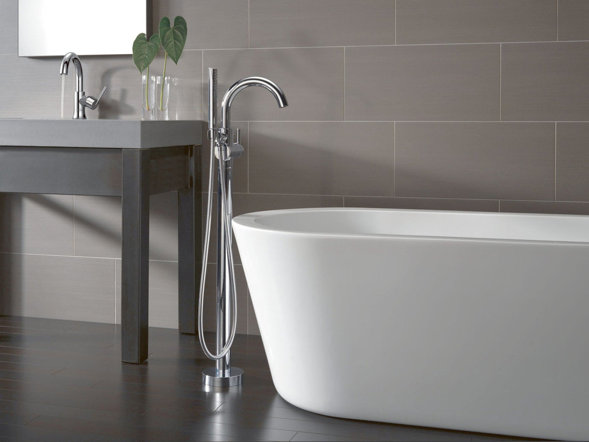 Delta 1-Handle High-Arc Lavatory Faucet, Chrome