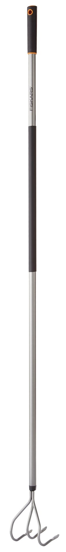 Fiskars Ergo Long Handle Aluminum Garden Cultivator, Residential/DIY Grade Y3