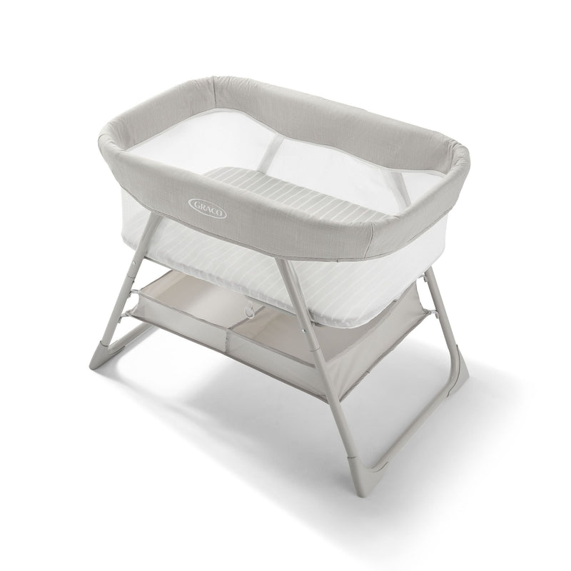 Graco DreamMore Bedside Bassinet with Machine Washable Sheet W8