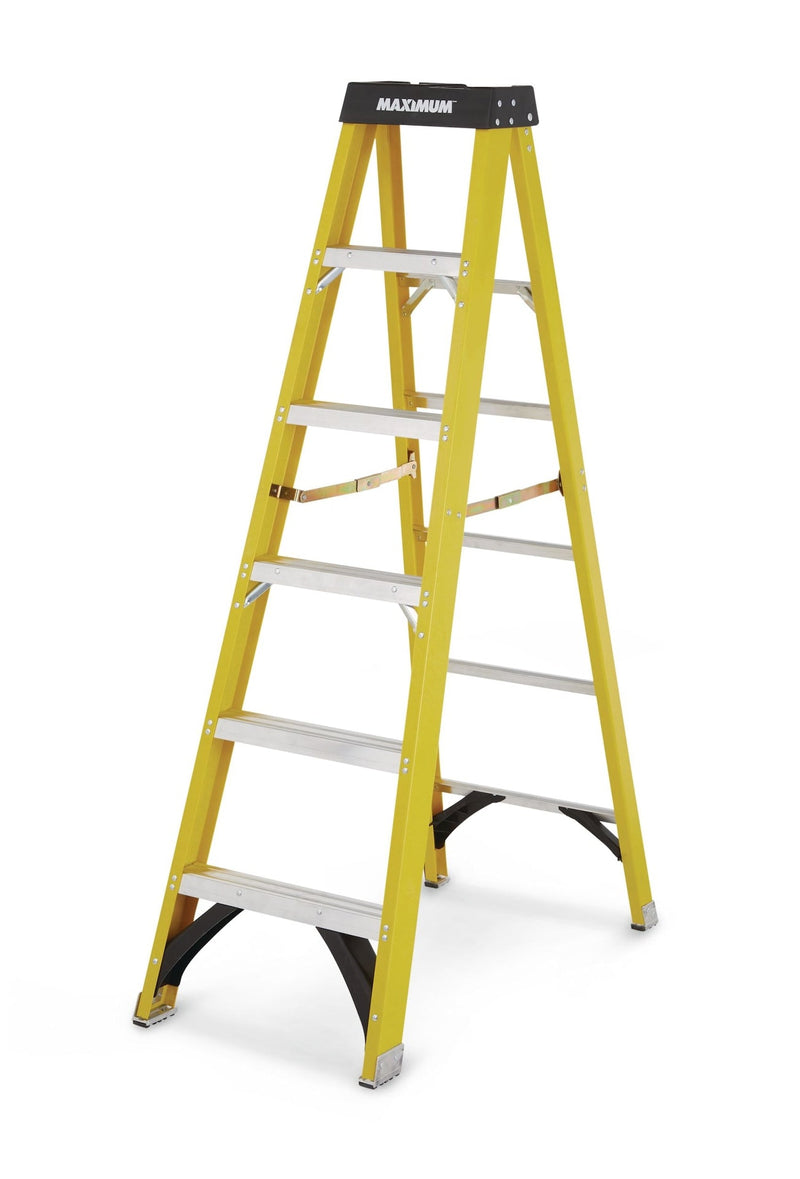 MAXIMUM Grade 1A Fibreglass Step Ladder, 300-lb 6-ft N8