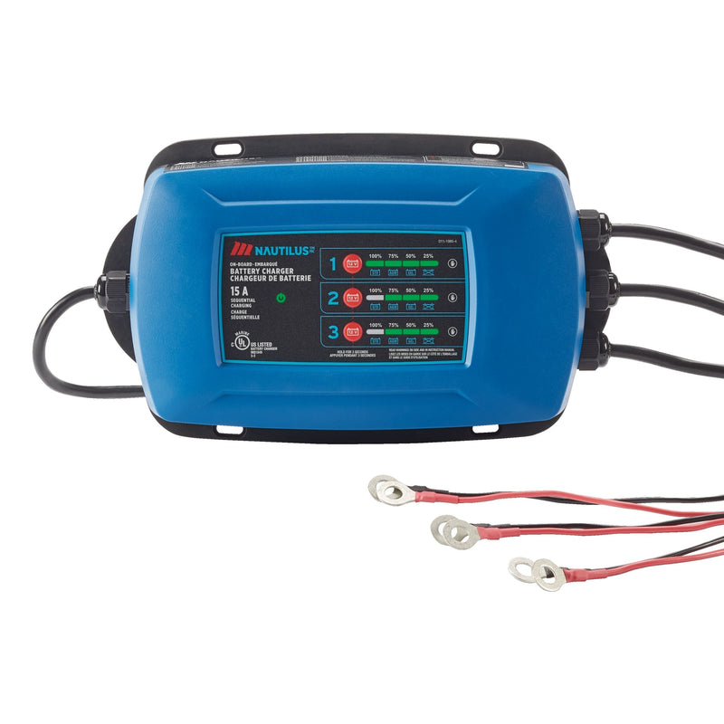 MotoMaster Nautilus 3-Bank Onboard Smart Battery Charger/Maintainer, Fully Automatic, 15-Amp, 12V Q1