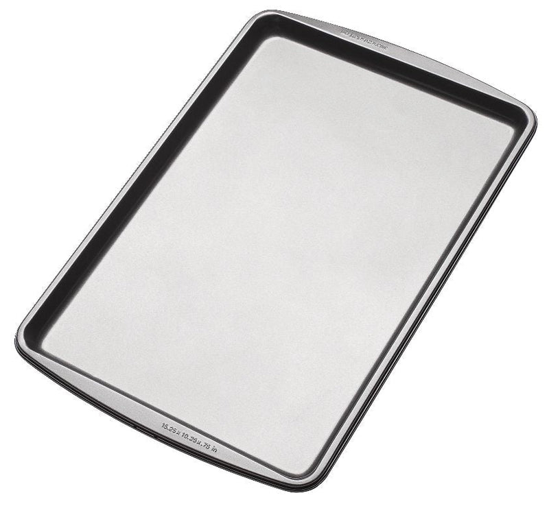 Wilton Essentials Non-Stick Baking Sheet, 10 x 15-in K4
