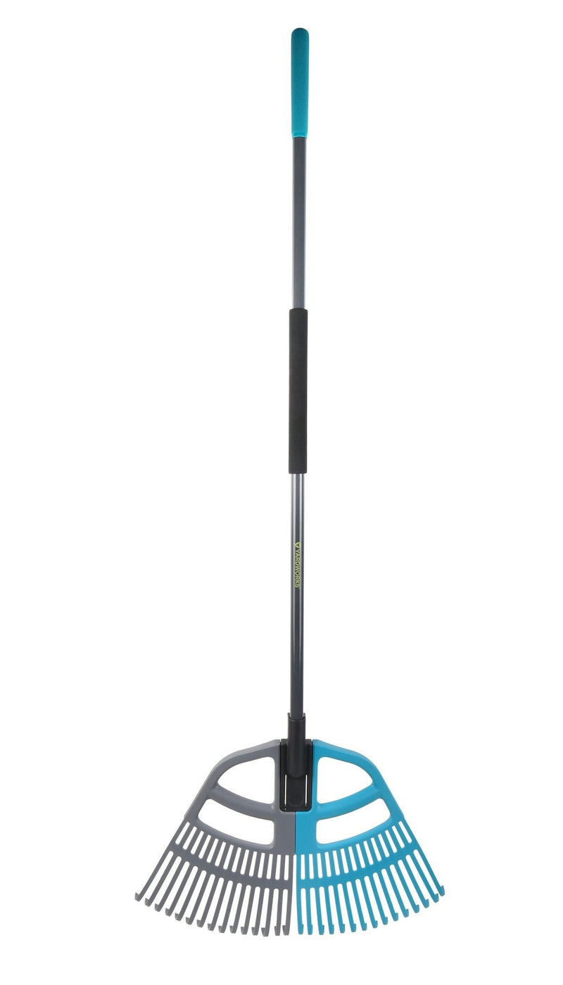 Yardworks 3-in-1 30-Tine Leaf Rake with Fibreglass Shaft, 24-1/2-in Wide L4