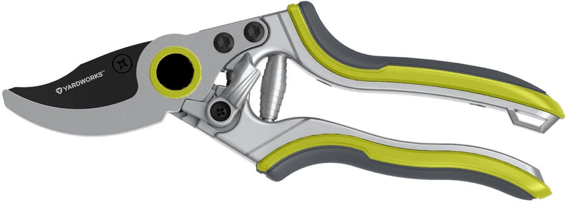Yardworks Bypass Pruner with TPR Grip E2